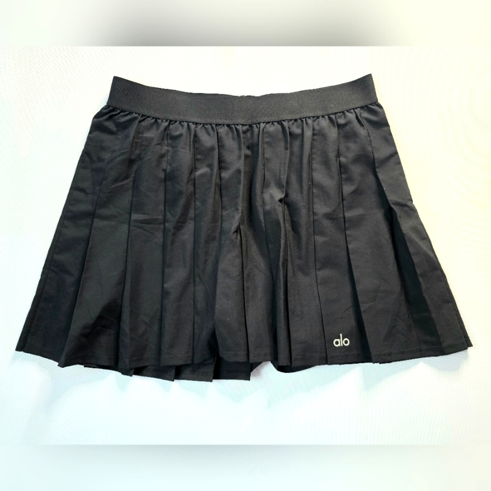 EUC ALO Yoga Black Varsity Tennis Skirt